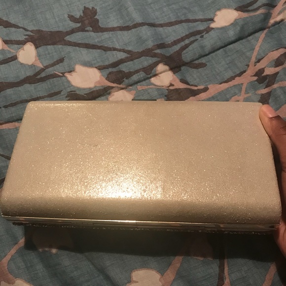 Purse - Picture 2 of 3